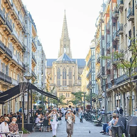 アパート Prim By Basque Homes