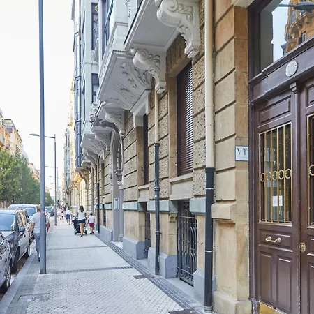 Apartment Prim By Basque Homes